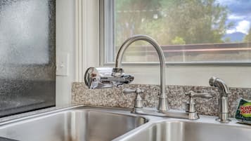 Basic Room | Private kitchen