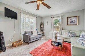 Interior - Steps to Downtown Eateries and Bars with Fire Pit (Colorado Springs)