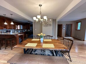 تناول الطعام