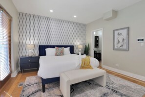 3 chambres, fer et planche à repasser, Wi-Fi, draps fournis