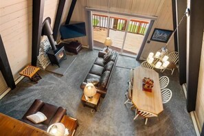 Télévision, cheminée