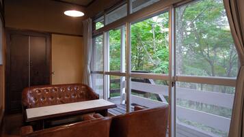 Deluxe Villa, Mountain View | Free WiFi