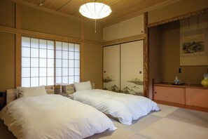 Deluxe Villa, Mountain View | Free WiFi