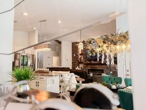 Dining - NO FEES! Civic Centre: Resort Oasis + Open Kitchen (Gilbert)