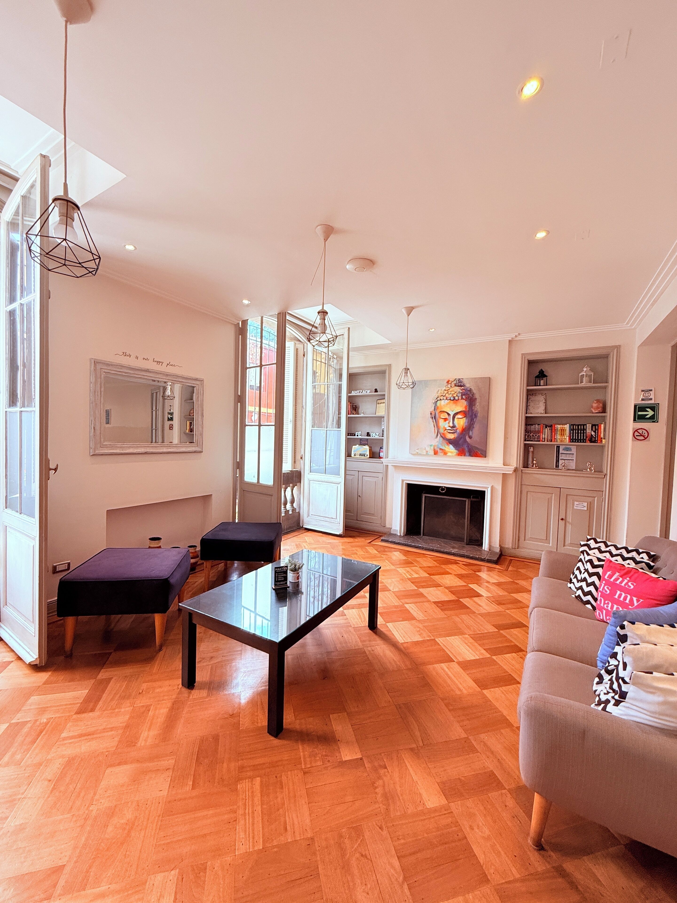 Vista frontal de la propiedad