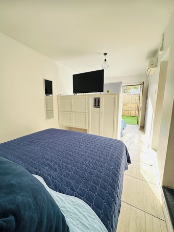 Classic Triple Room, Patio, Courtyard View | Iron/ironing board, free WiFi