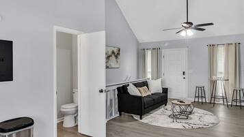 TV connectée, cheminée