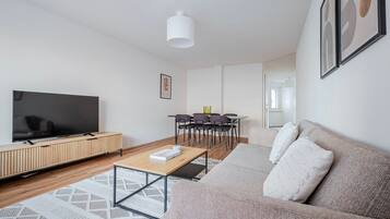 Fernseher, Stereoanlage