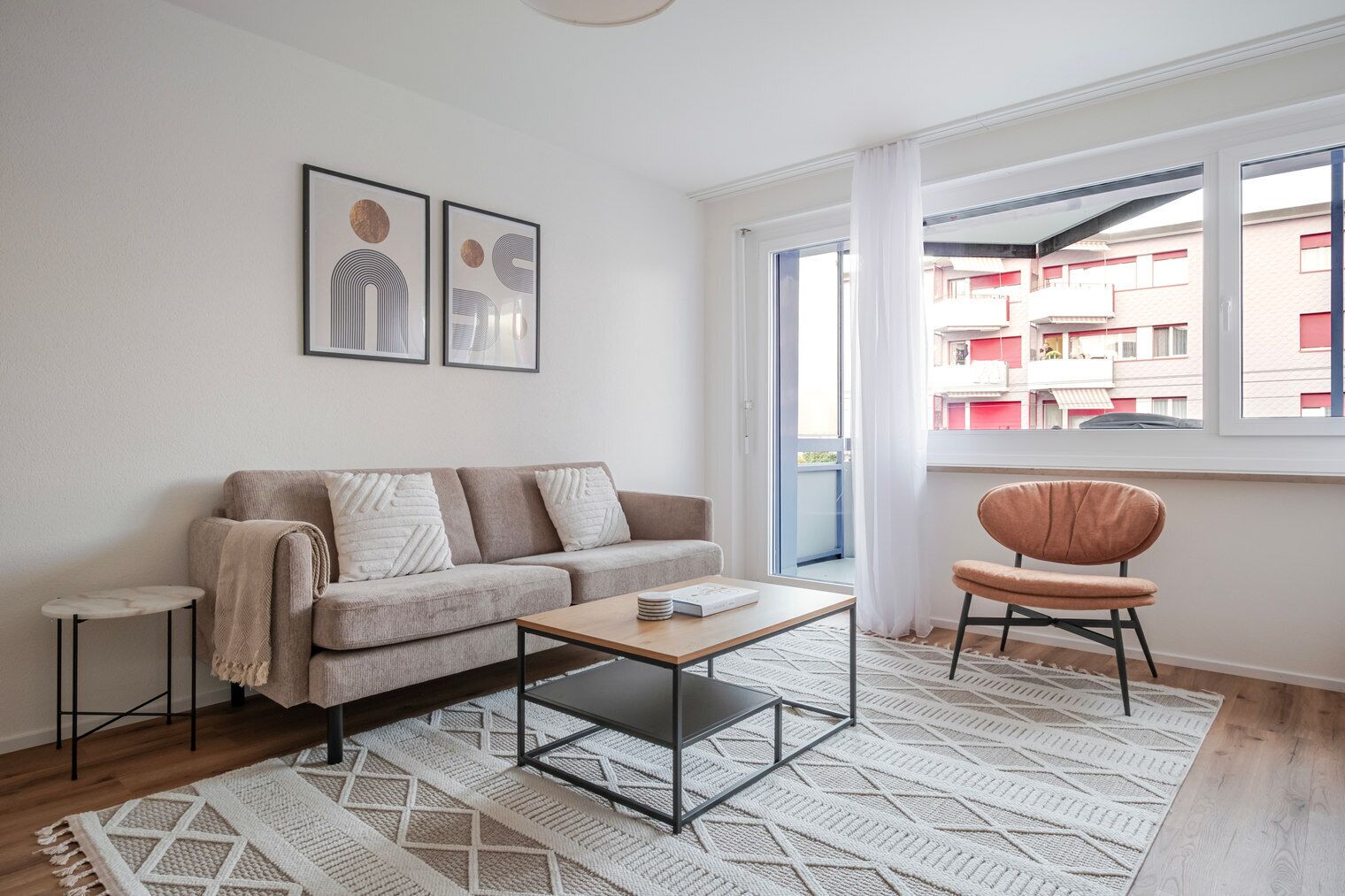 Fernseher, Stereoanlage