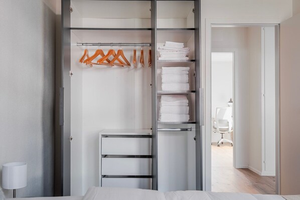 2 Schlafzimmer, Bügeleisen/Bügelbrett, WLAN, Bettwäsche