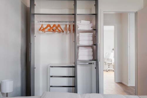 Blueground | Dietikon, balcony, nr Park