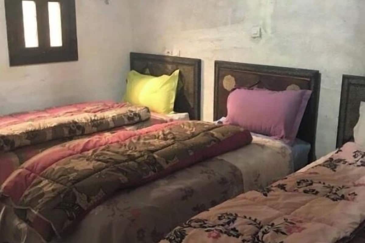 Comfort Triple Room, Desert view