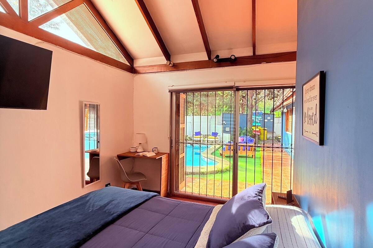 Chambre Double Classique, vue piscine