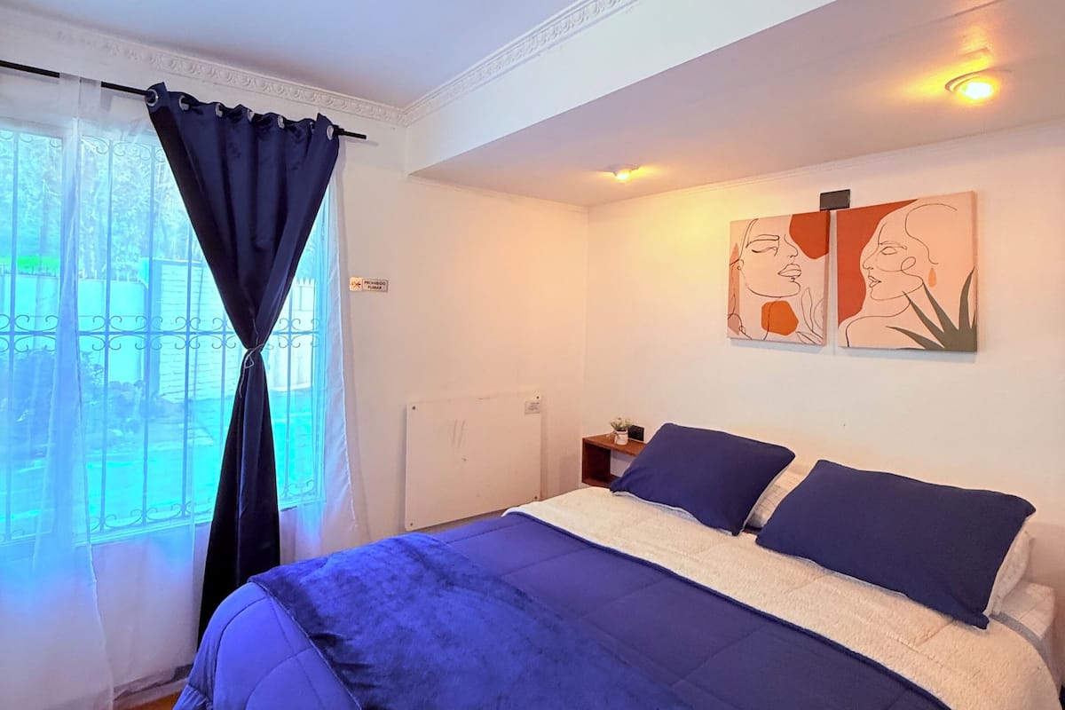 Basic Triple Room, Courtyard View | Iron/ironing board, free WiFi, bed sheets