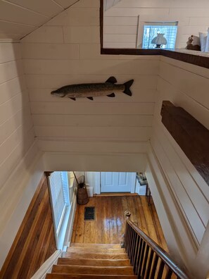 Interior - The Kilted Carp Cottage 1860's Charm Updated (Waddington)