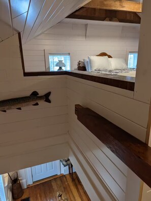 2 bedrooms, iron/ironing board, free WiFi, bed sheets - The Kilted Carp Cottage 1860's Charm Updated (Waddington)