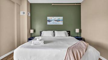 WiFi, bed sheets