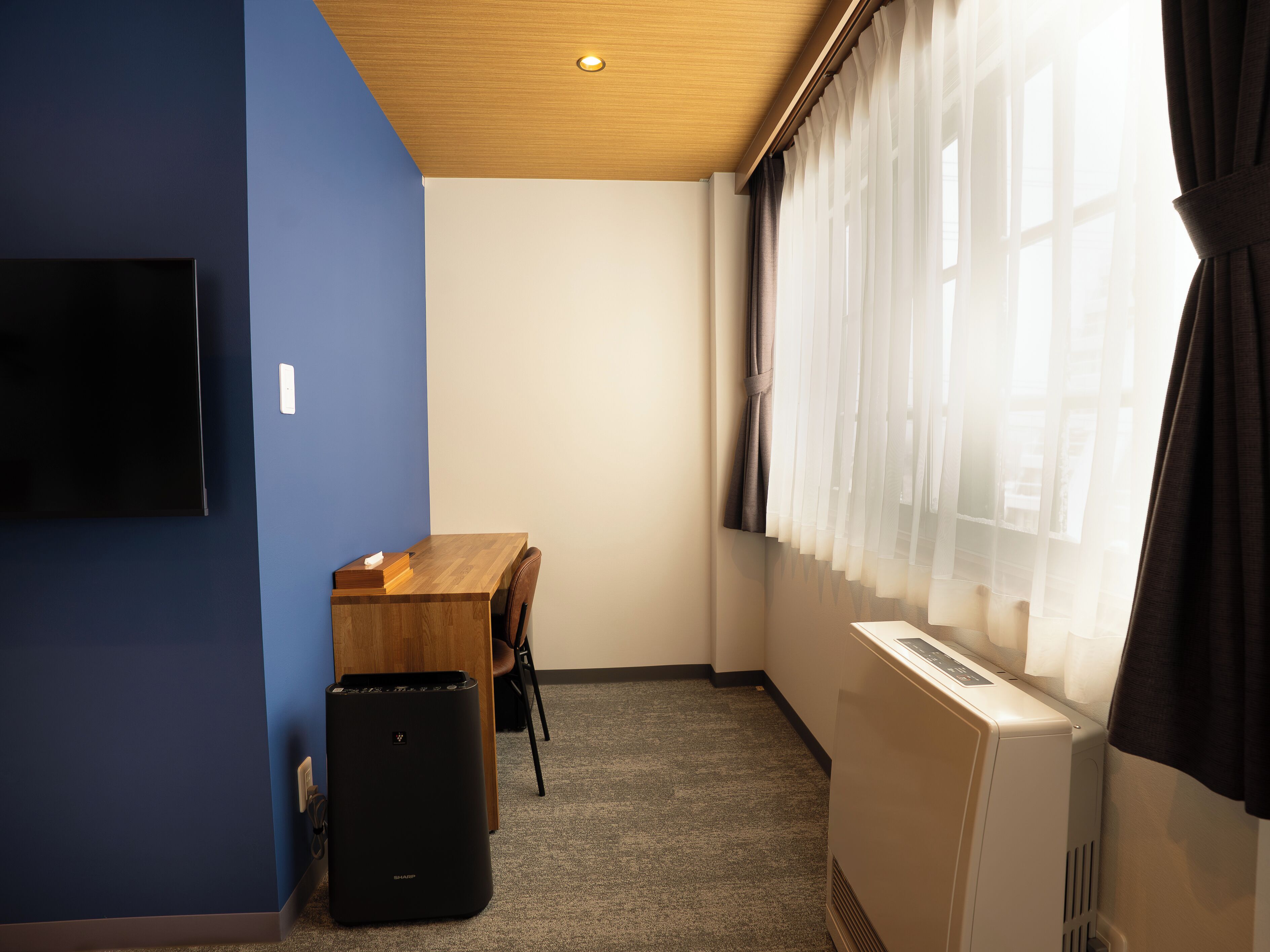 Twin Room, Non Smoking (Hollywood) | Free WiFi, bed sheets