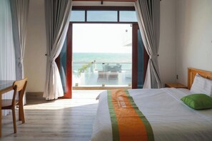 别墅, 4 间卧室, 临海 | 办公桌、遮光窗帘、隔音、熨斗/熨衣板