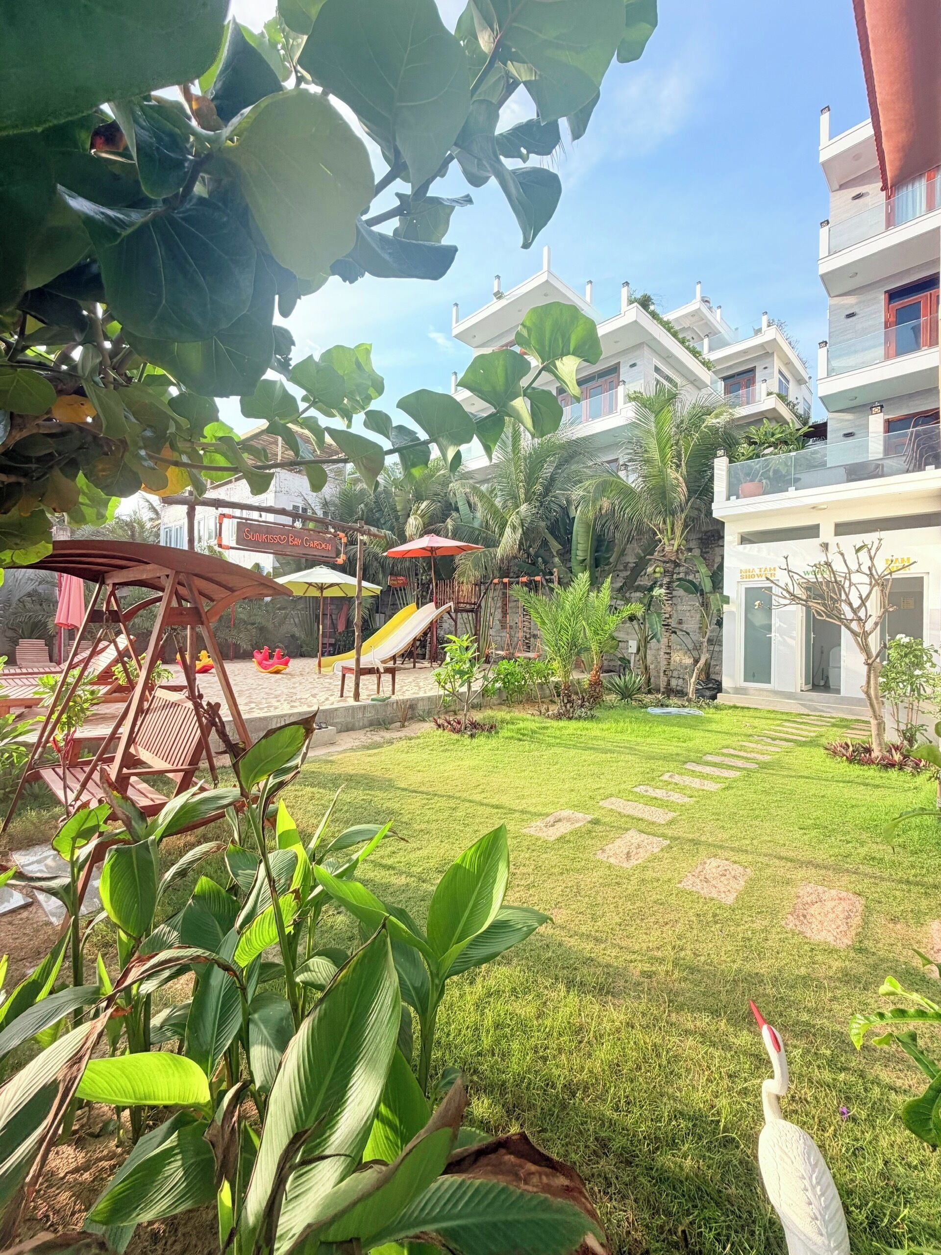 Khu vui chơi trẻ em - ngoài trời