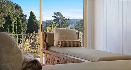 Southern Grace - the perfect Southern Highlands escape, spacious, stylish and serene
