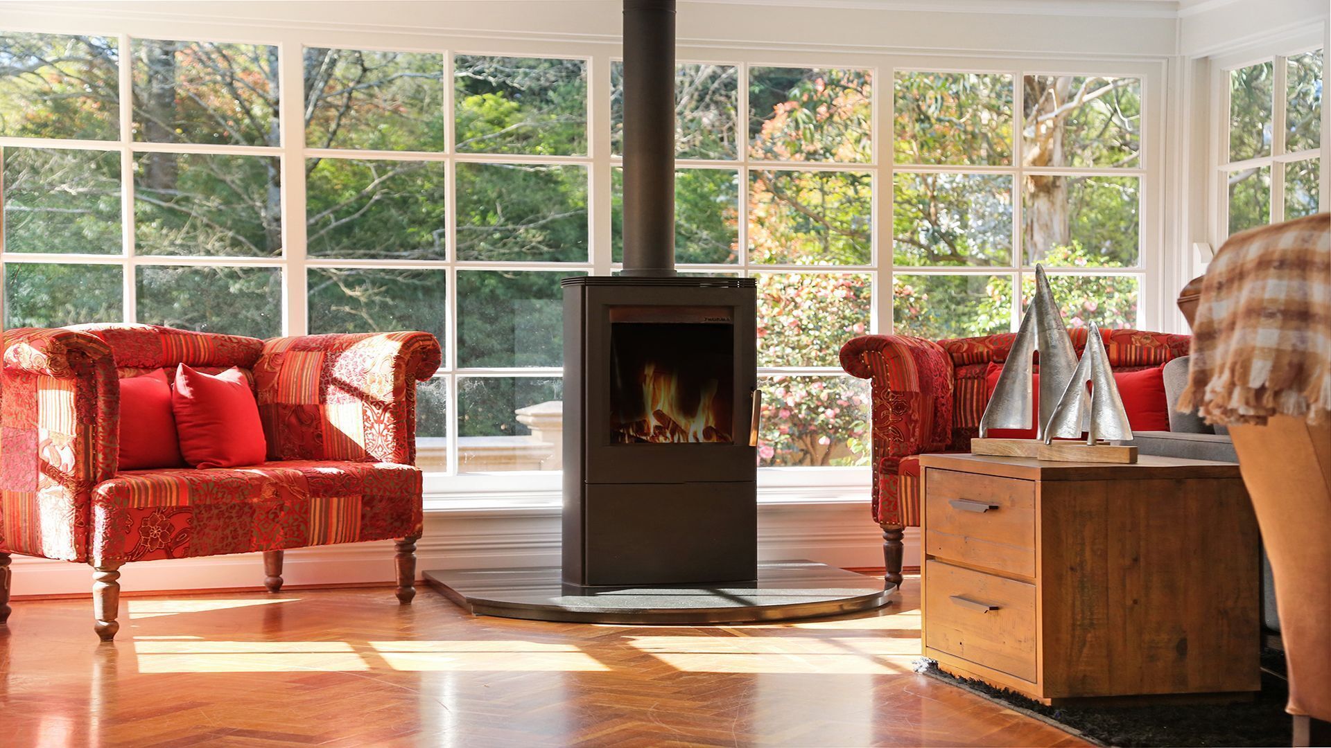 المنشأة من الداخل