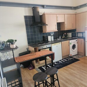 Private kitchen - Tettenhall Road Retreat - Modern Apartment (Wolverhampton)