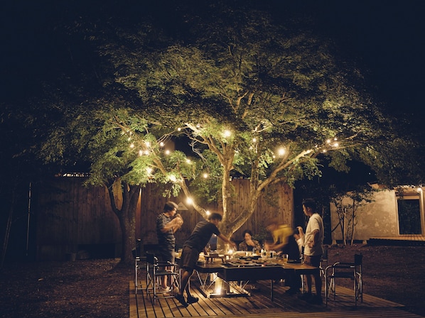 Outdoor dining - Loof Tiny House Camp (Fuefuki)