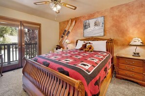 Room - Moose Manor 2012 (Big Bear Lake)