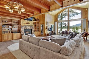 Room - Eagle Point Lake House 2471 (Big Bear Lake)