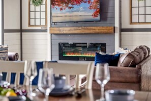 Room - Sweet Escape By Ghosal Luxury Lodging (Gatlinburg)