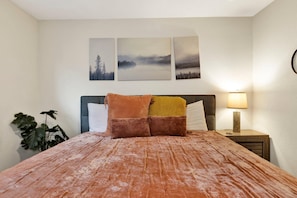 Room - Bohemia Big Bear 1926 (Big Bear Lake)