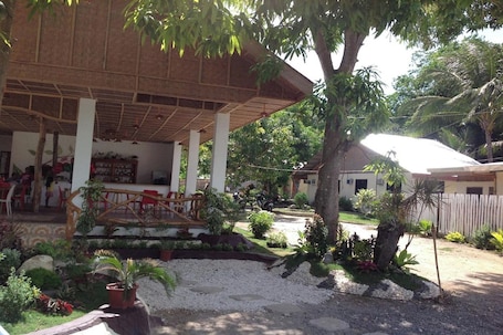 View from property. Casa Paliton Siquijor Near Beach By Zuzu