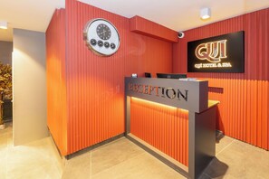 Lobby - QUİ Hotel SPA (Istanbul)