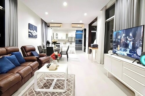 Bm Pool Villa Pattaya By Zuzu