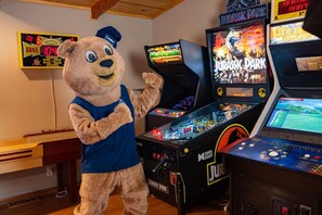 Sports facility - Mt Mickelson 2052 (Big Bear Lake)