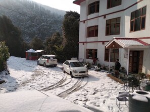 الإطلالة من المنشأة