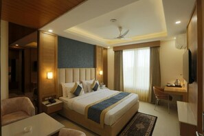 Unclassified image, 4 of 22, button - Hotel Sakura By Maps, Huda City Center (Gurugram)