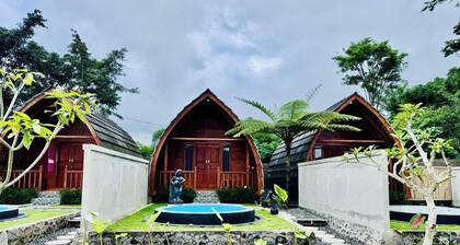 Green Lake Bali By Zuzu