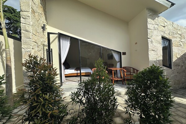 الإطلالة من المنشأة