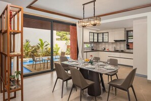 Restaurant - Elivaas Cloud 7-luxury Villa In Goa (Vagator)