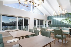 Restaurant - Bay Haven Collection, Hout Bay (Cape Town)