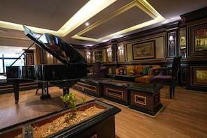 Bar (on property) - The Temple Hotel & Spa (Luxor)