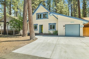 View from property - Blue Bear Chalet 2045 (Big Bear Lake)