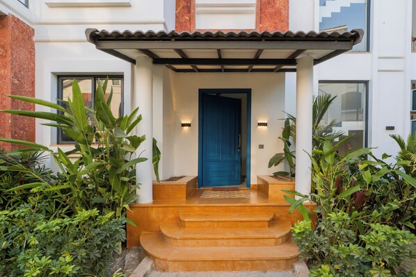 الإطلالة من المنشأة