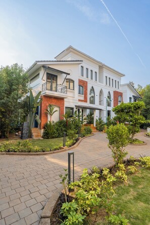 View from property - Elivaas Laguna Aurelia - Goa (Vagator)