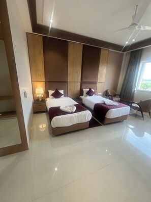 Room - Nirvana Grand Hotel And Resort (Gaya)