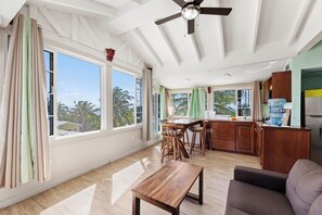 Ảnh chưa phân loại, 5 trong số 58 ảnh, nút
