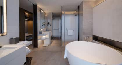 Crowne Plaza Weihai Binhai