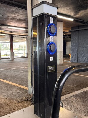 Uklassifisert bilde, 2 av 61, knapp